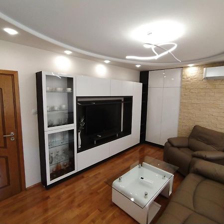 Апартамент Лукс Царевец-Център Veliko Tarnovo Buitenkant foto